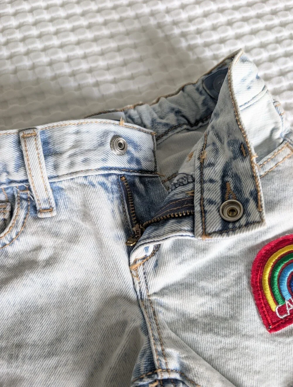 Old Navy Acid Washed 🌈 Rainbow Patch Denim Shorts